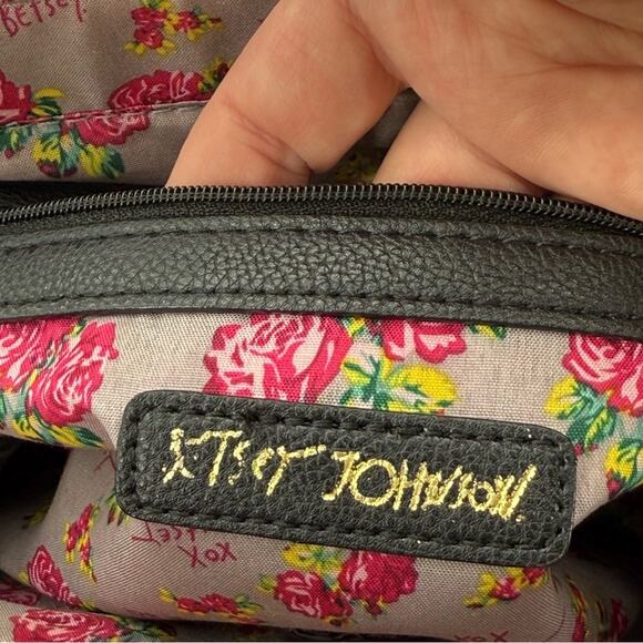 Betsey Johnson Faux Leather Quilted Big Bow Gold Hardware Purse Removable Strap - Picture 10 of 15